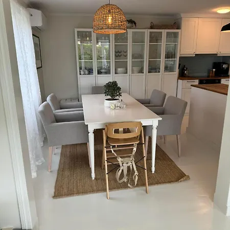 Lund With Garden And Terrace Kristiansand
