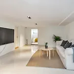 Apartman Lund With Garden And Terrace