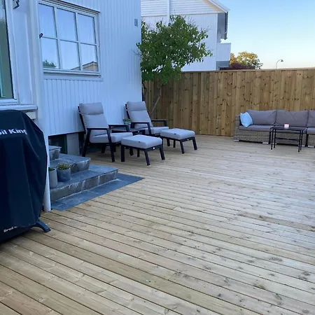 Apartman Lund With Garden And Terrace *