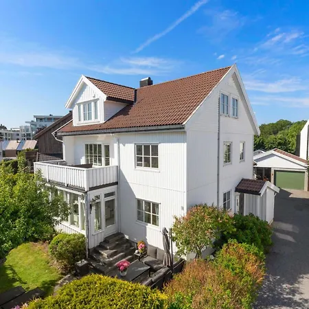 Lund With Garden And Terrace *